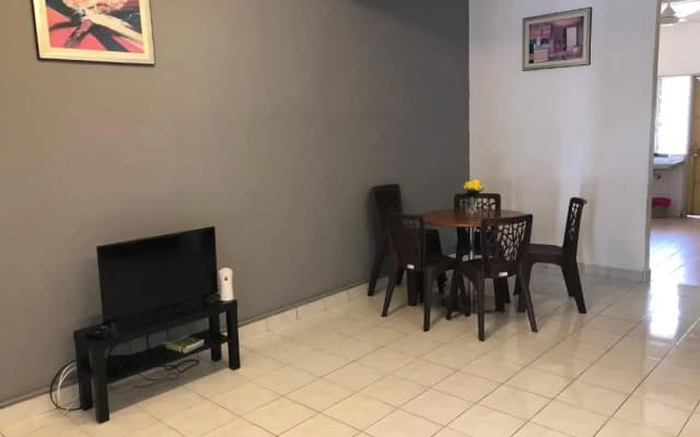 Bentong Makmur Guesthouse - photo 2