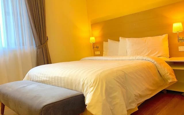 iStay Hotel - photo 2