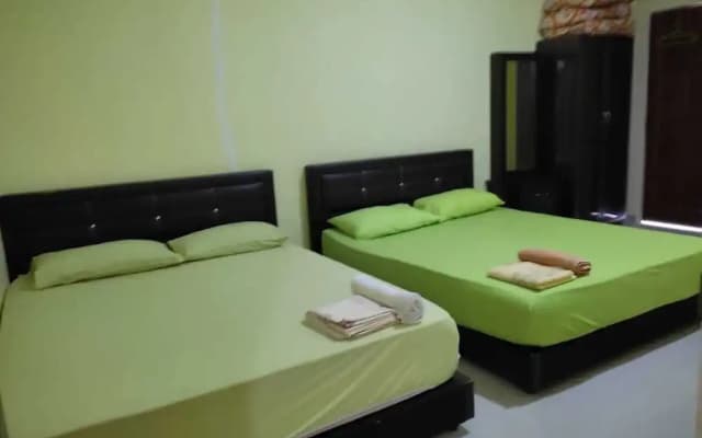 OYO Homes 90600 Ummi Chalet Dungun - photo 5