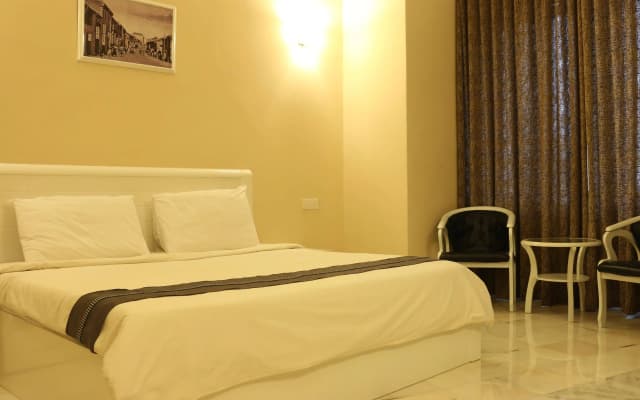 Stallions Suites Penang - photo 3