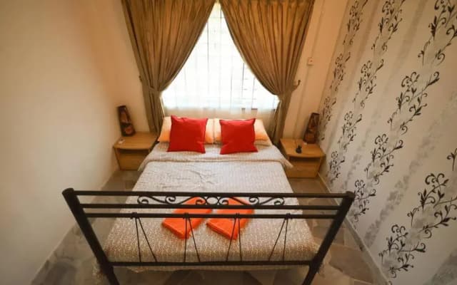 Homestay PD Villa 969 with Private Pool - photo 2