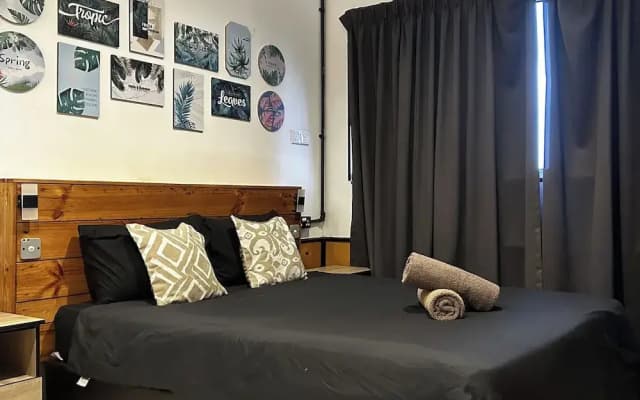 Riverbank Dungun Guesthouse & Cafe - photo 4