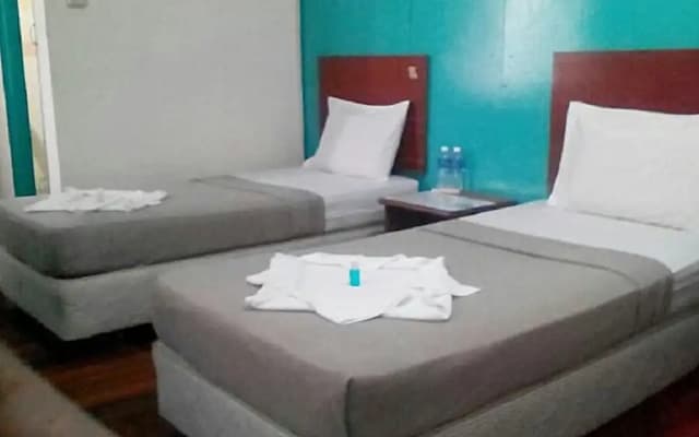Riverside Hotel - photo 5