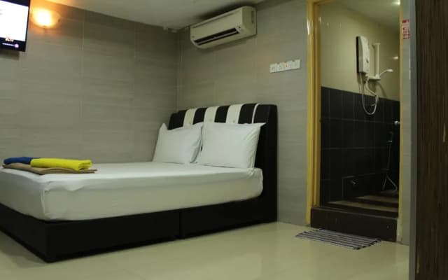 Nilai H-2 Hotel - photo 4