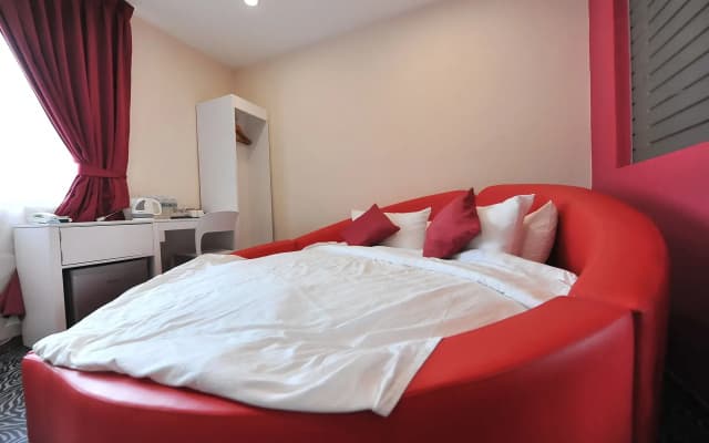 OYO 89848 Link Boutique Hotel - photo 5