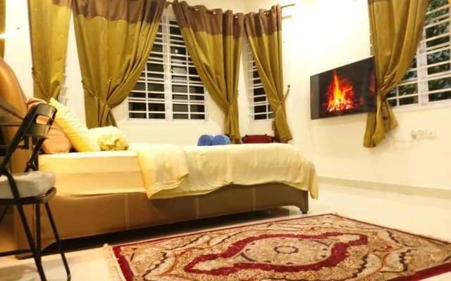 Homestay Villa Solihin Sungai Buloh - photo 4