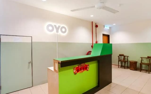 Space Hotel by OYO Rooms - photo 2