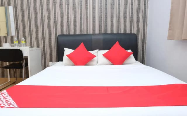 OYO 1031 Aj Suite Hotel - photo 4