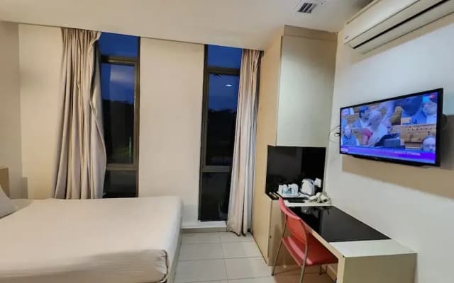Kozi Hotel - Danga Bay - photo 5