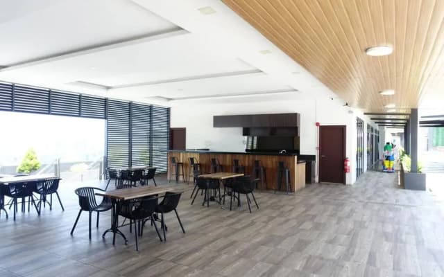 #1.3 Cozy 7Pax Large Beds 2B1R Vivacity Kuching Jazz Suites - photo 4