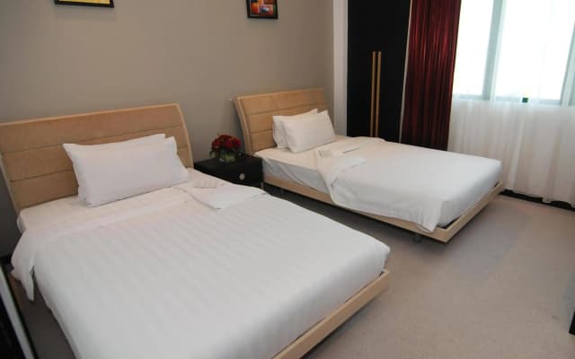 Likas Square Apartment Hotel - photo 5