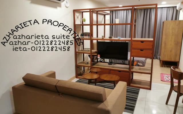 TimurBay Seafront Residence-Farish's Suite By Azharieta - photo 4