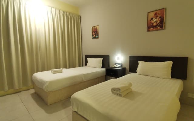 OYO 89619 De Choice Hotel - photo 4
