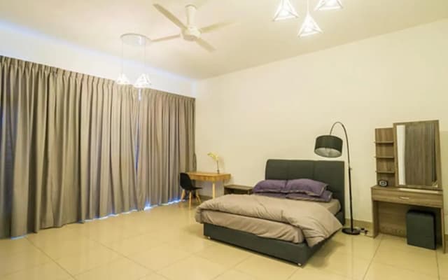 4-Bedrm ensuite family friendly house near Aeon Bukit Indah - photo 2