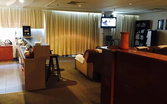 Sabah Oriental Hotel - photo 2