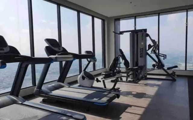 Sky pool 4 star hotel grade stay in i-City - photo 2