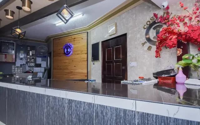 Cosy Inn by OYO Rooms - photo 2