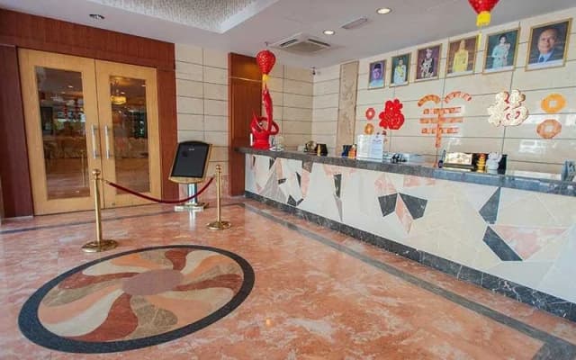 Kemena Hotel - photo 2