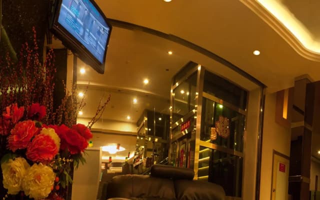 Avantgarde Hotel - photo 2