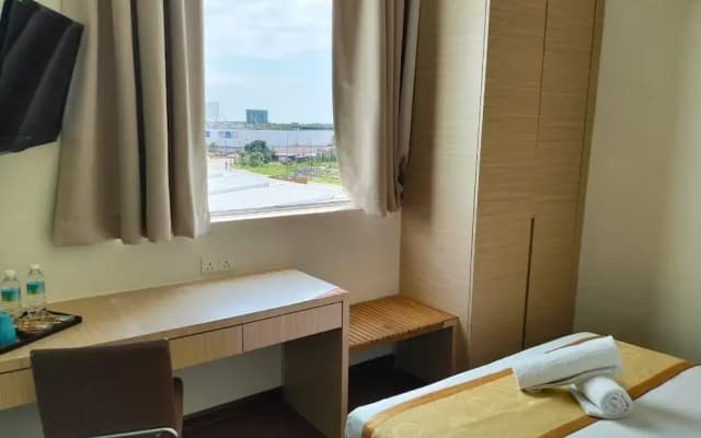Sunflower World Hotel - photo 5