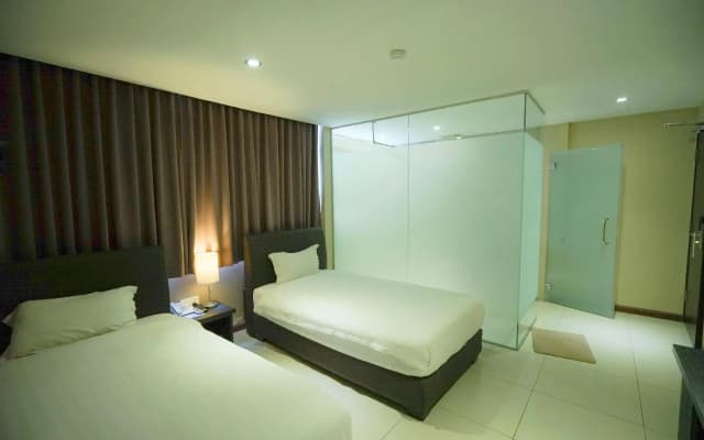 Merdeka Hotel - photo 3