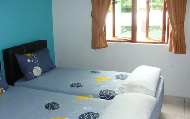 White House Homestay - photo 4