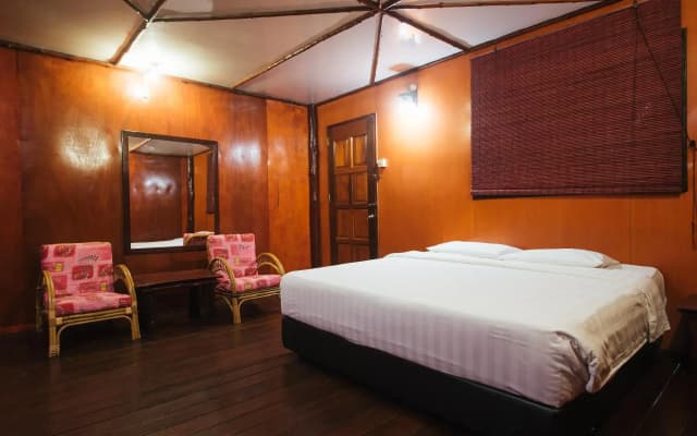 Dragon Inn Floating Resort - photo 4