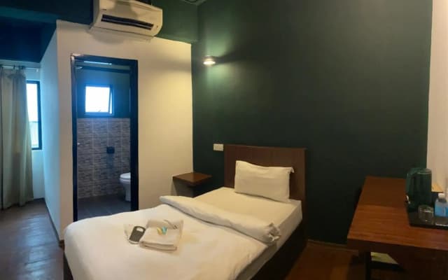 Kluang Parade Hotel - photo 2