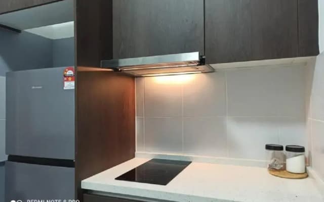 Zulanie Suite at Troika Residence, Cozy & Comfort, Free Wifi & Netflix - photo 2