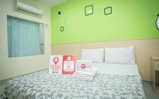 刚巴克黑风洞宝藏尼达酒店 - 黑风洞之星酒店(Nida Rooms Gombak Batu Caves Treasure at Batu Caves Star Hotel) - photo 4