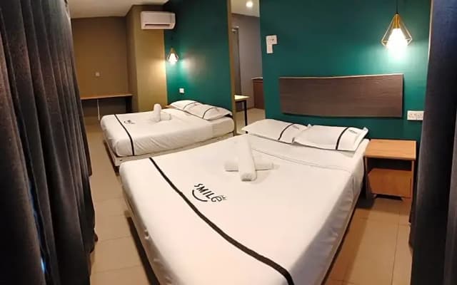 Smile Hotel C180 Cheras Selatan - photo 4