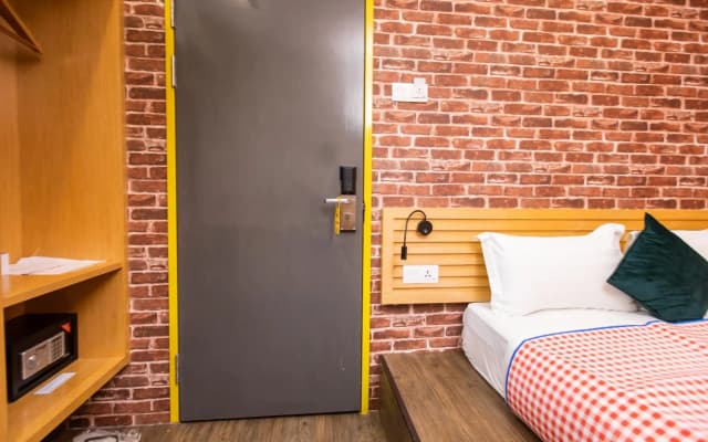 B Street Hotel - photo 3