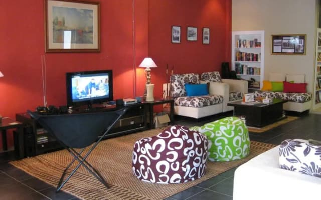 Beds Guesthouse - photo 2
