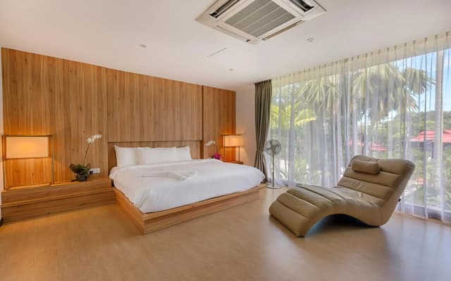 Lot 33 Boutique Hotel - photo 2