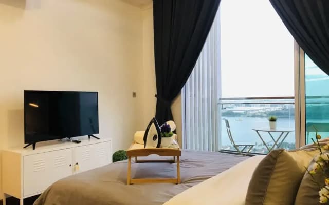 Paragon Suite by Homestay JB - photo 2