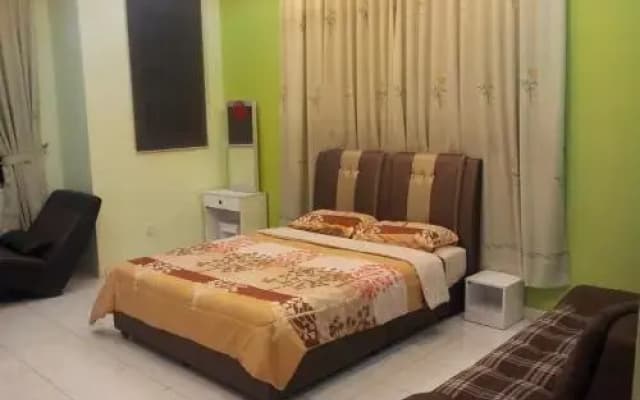 Bukit Indah Guesthouse - photo 5