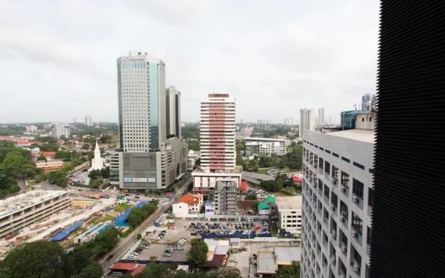 Modern, High Floor Suasana Suites 05 in JB - photo 2