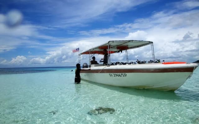 Celebes Beach Resort - photo 4