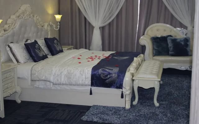 Love Guest House - photo 3