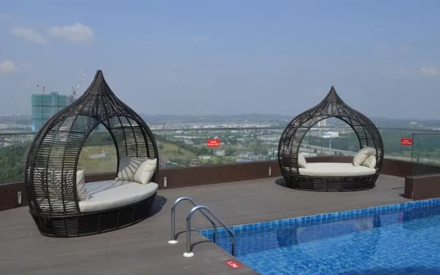 ❤️Theme Park Suite w Legoland View & rooftop pool - photo 2