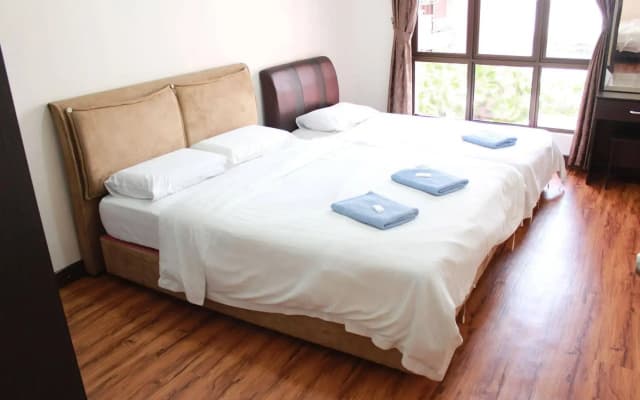 Jack's CondoApartment @ Marina Court Resort Condominium - photo 3