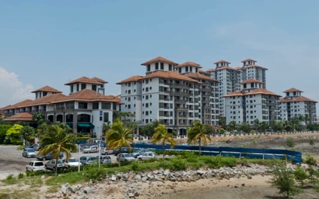 Mahkota Service Apartment - photo 4