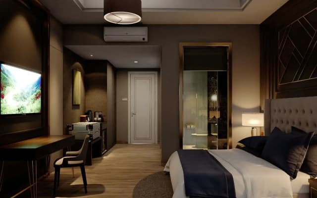 The Granite Luxury Hotel - photo 3