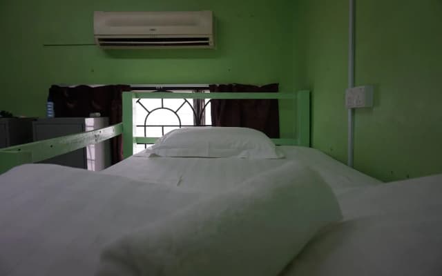 Three Little Birds Home - Hostel - photo 5