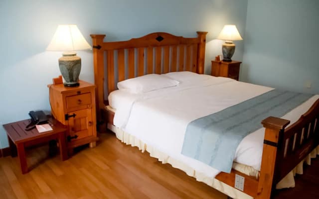 Hotel Casa Dela Rosa - photo 5