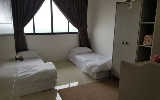Executive Seaview at Icon Residence - photo 2