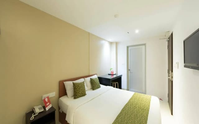 Swiss Cottage Hotel - photo 3