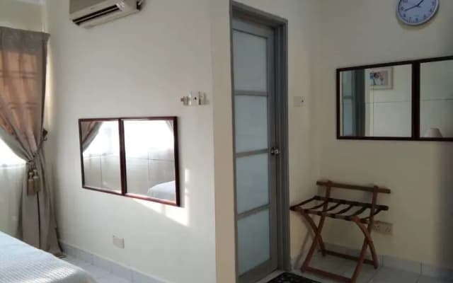 Aini's Guest House In Vista Amani Condo - photo 4