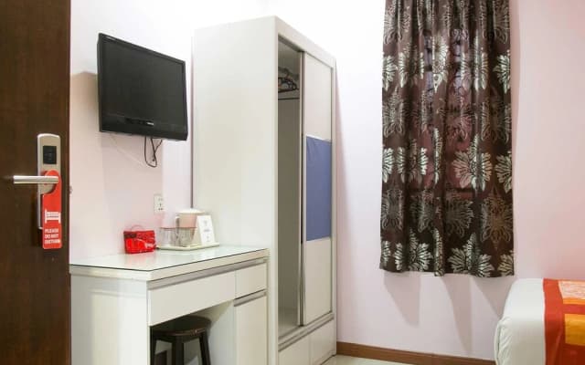 OYO 143 Swan Cottage Hotel - photo 4
