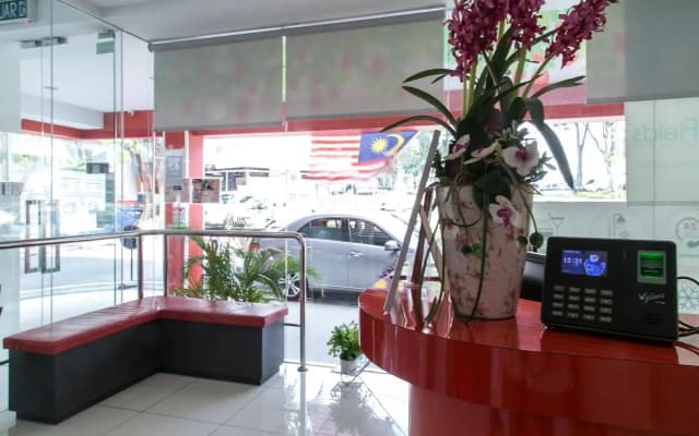 Hotel Strawberry Fields - photo 2